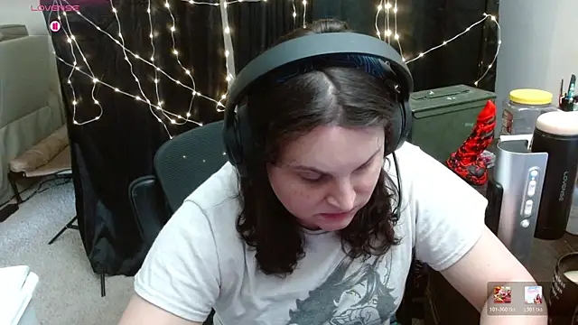 Salacious Sage online show from April 11, 7:50 pm