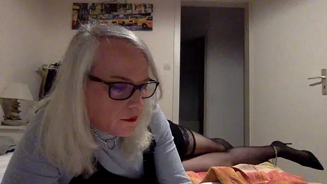 nicohumm online show from March 15, 3:27 am