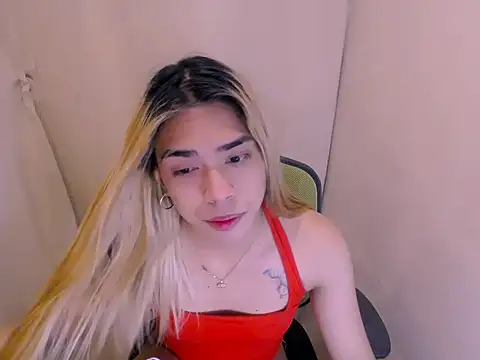 velvetviper06 online show from April 4, 2:53 am