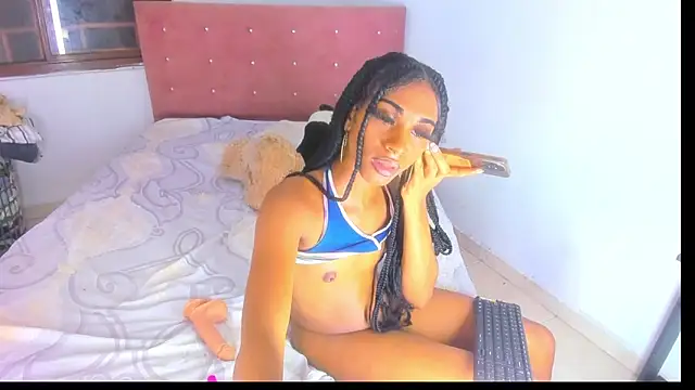 Ember Victiria online show from December 1, 12:24 am