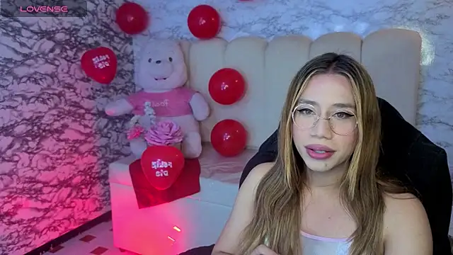 Evy Luxx v online show from February 14, 4:20 am