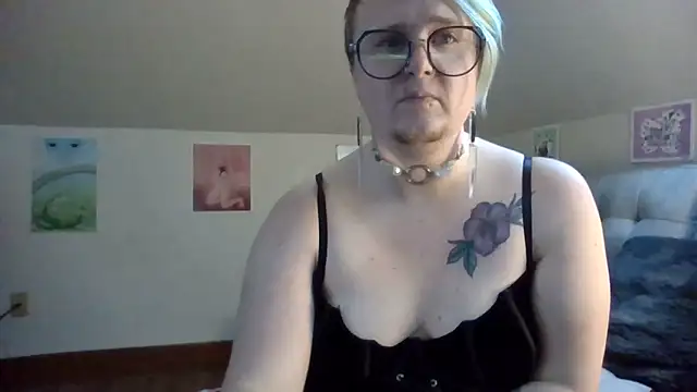 queerlyjaz online show from November 16, 9:58 pm