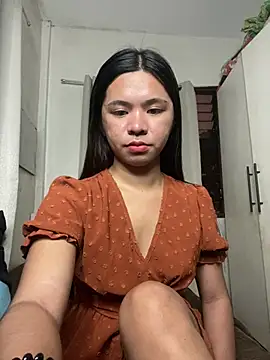 voganmarie online show from February 10, 9:44 pm