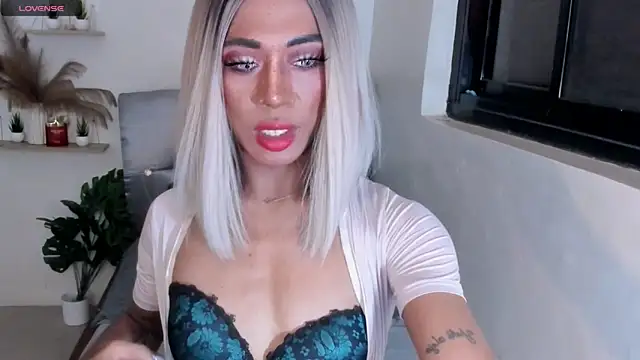 TsBlackHORSECOCKcalix online show from April 2, 8:40 pm