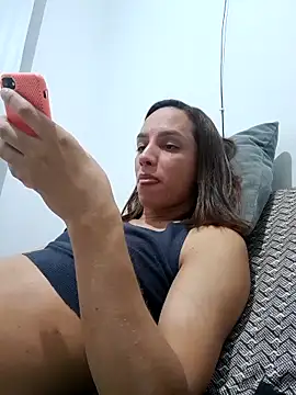 ofjuliaa online show from February 22, 1:41 am