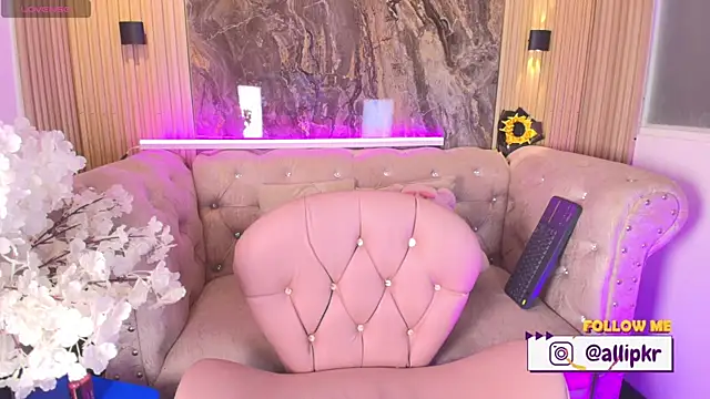 Allison Parker1  online show from April 9, 12:22 pm