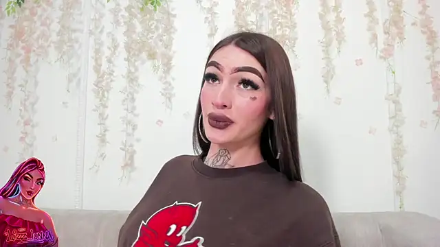 lizz lunna online show from April 6, 7:58 pm