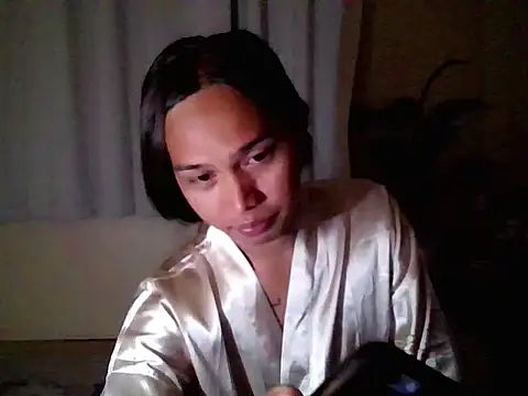 LOVELYMAYUMIE online show from April 5, 4:05 pm