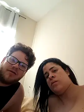 Neveencantada00 online show from April 15, 7:08 pm