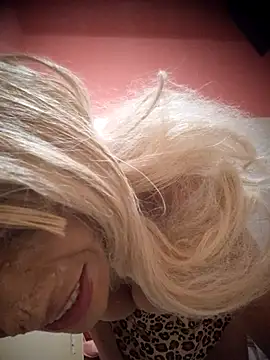 JenniferBrazil online show from January 15, 10:30 pm