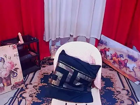 ExoticBigcockQueen online show from May 31, 8:43 pm