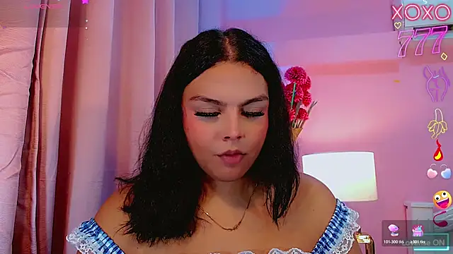 Maia Hotts online show from April 9, 8:04 pm