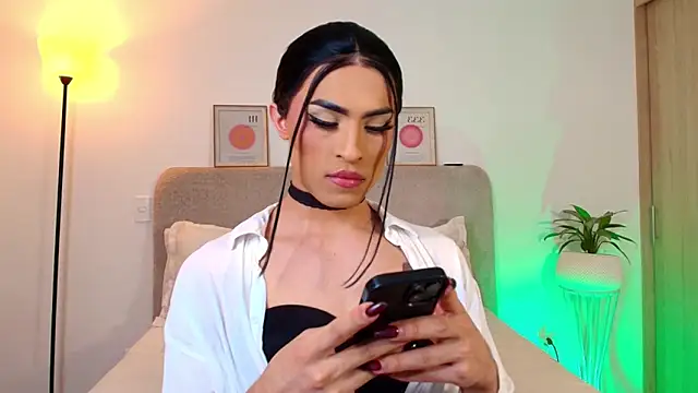 KarolPortellaa online show from March 23, 9:53 pm