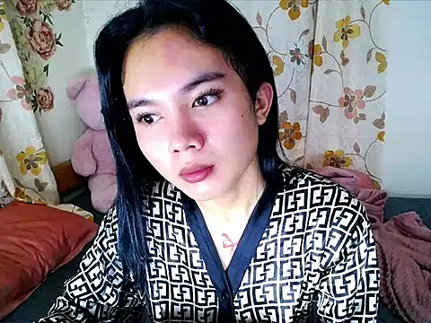 devine goddess online show from April 15, 3:39 pm