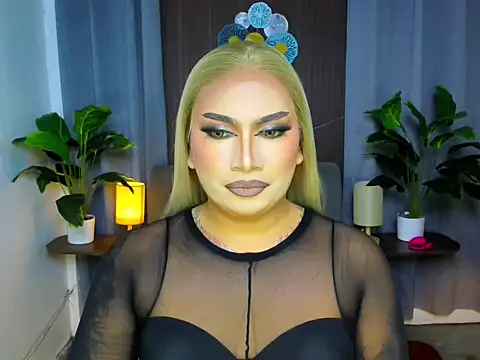 AmandaFlaire  online show from July 14, 3:18 pm
