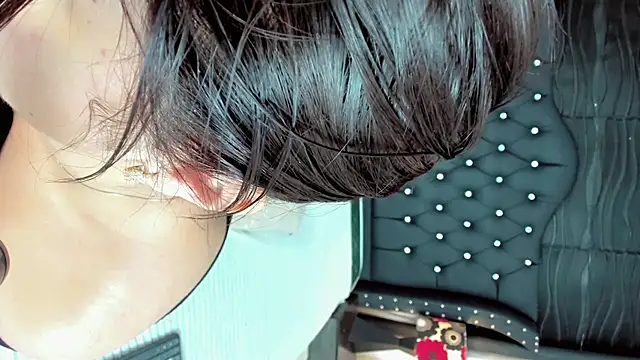 Makeyla Fox  online show from February 25, 1:15 pm