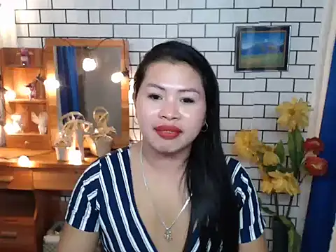 LovelyJessaXX online show from February 23, 3:37 pm