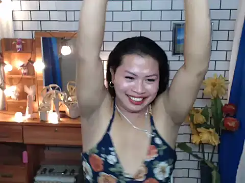 LovelyJessaXX online show from March 7, 12:44 pm