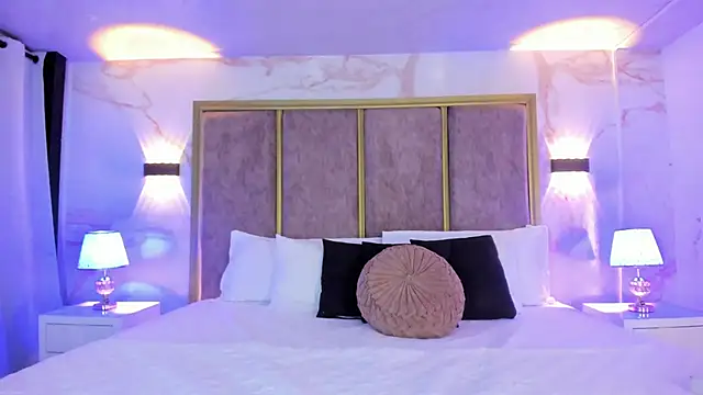 PerlaRogerss  online show from March 25, 11:37 am