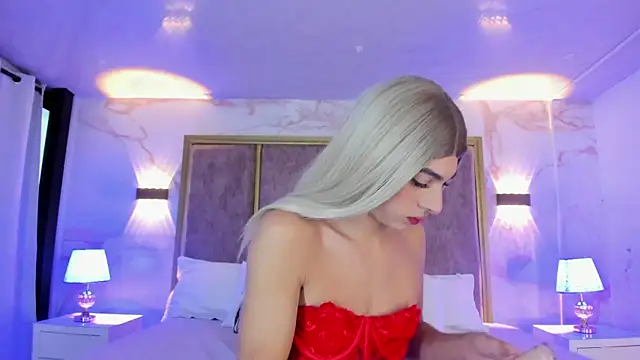 PerlaRogerss  online show from March 26, 11:47 am