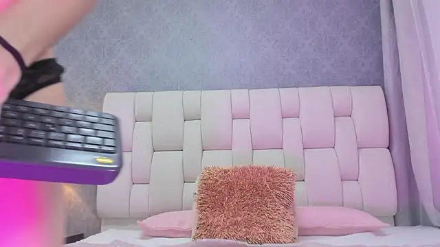 alisstarr online show from March 2, 11:39 am