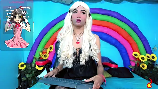 suzume Mendez online show from April 11, 11:03 am