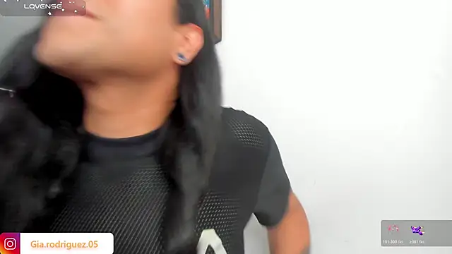 Jess Hoffman online show from March 31, 5:15 pm