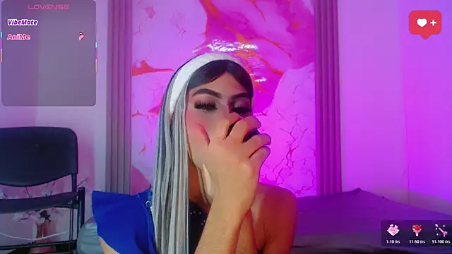 Gema Jones  online show from March 28, 7:49 pm