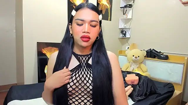 hugecelestina online show from April 9, 8:09 am