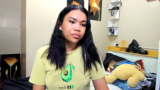 hugecelestina online show from April 17, 10:29 am