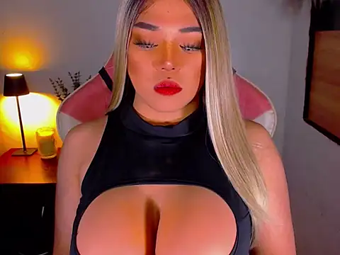 Zandralopez online show from March 30, 2:34 am