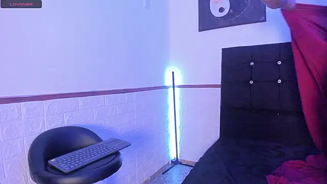 KendallRain online show from March 24, 8:47 pm