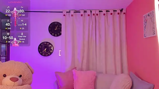 NAOMI SHAW online show from March 22, 4:55 pm