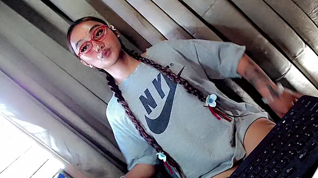 Jessicasfantasy online show from March 28, 9:22 am