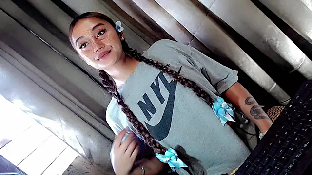 Jessicasfantasy online show from April 7, 11:50 pm