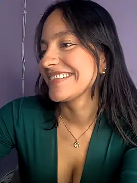 SophiaCastro09  online show from April 17, 5:32 am