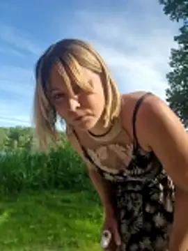 Elisialila online show from April 18, 8:49 am