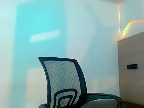 SinnthyaFoxxy online show from April 16, 8:09 pm