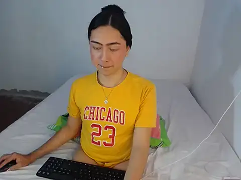 kammy bonbom online show from April 10, 12:06 am