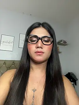 JassmineLove online show from April 6, 4:07 pm