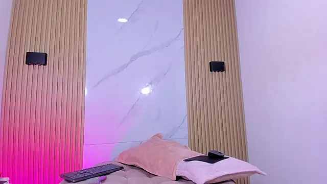 Miss EmilyStar online show from April 12, 9:07 pm