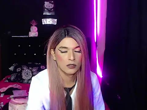 madame kitty online show from July 14, 3:11 am