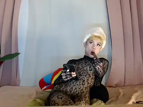 forthydoll online show from July 12, 5:55 am