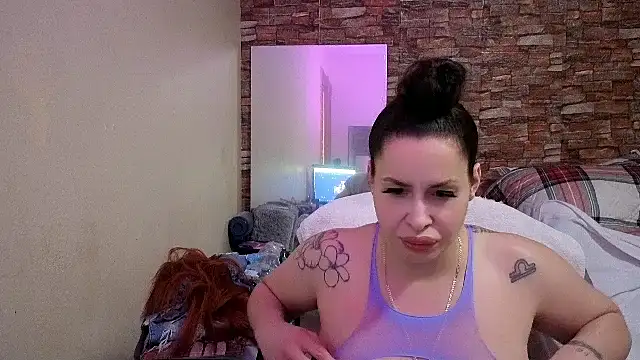 imisamoore69 online show from February 19, 1:46 am