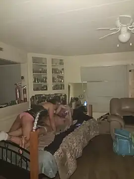 sissyvee online show from April 3, 12:25 pm