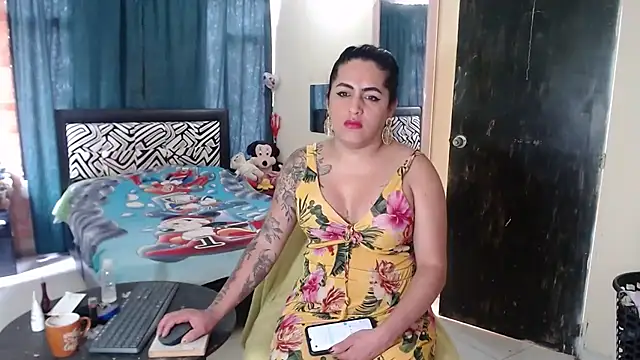 Sashaferrari2000 online show from March 8, 6:33 pm