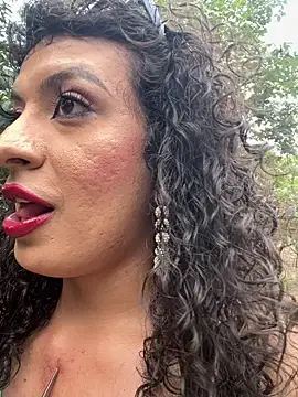 LaColorina  online show from March 2, 5:42 pm