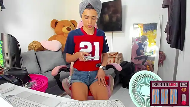 Lawrncesofiets online show from June 13, 4:29 pm