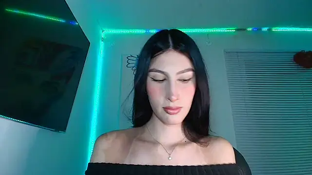 valeria gonzales  online show from March 19, 1:05 am