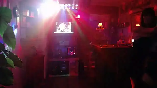 BhamCouple online show from December 13, 8:04 pm